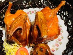 招牌流汁红烧乳鸽-小東馆(东纵路店)