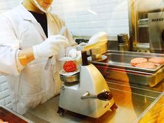 -The Habit Burger Grill 哈比特汉堡(爱琴海店)