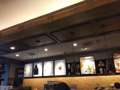 -星巴克(武汉欧利新天地店)