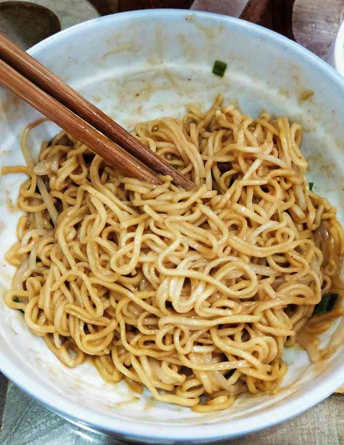 阿肥发扁食(新店店)-"好久没有吃阿肥发的拌面了,味道还是从前那.