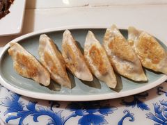 牛肉煎饺-东方饺子王(创始店)