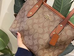 -COACH蔻驰(银泰店)
