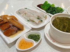 -香港新发烧腊茶餐厅(水围店)