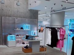 -ZARA(大上海时代广场店)