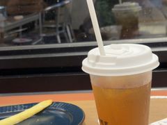 -必胜客(上海华谊新所店)