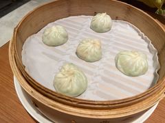 丝瓜虾仁小笼包-鼎泰丰(德基广场店)