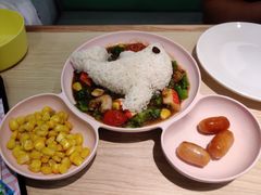 -卢家妈妈·西餐厨房(卜蜂中心店)