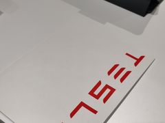 -TESLA 特斯拉(上海太古汇体验店)