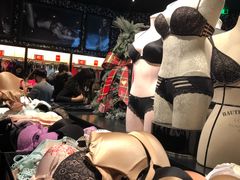 -Victoria's Secret(杭州湖滨银泰in77店)