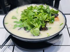 -肥汁米蘭香港米线(长宁来福士店)