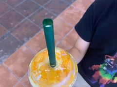 芒果奶昔-茉酸奶(松江开元地中海店)