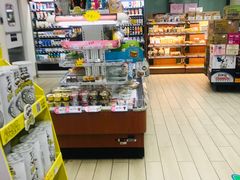 -全家便利店(沪太路三店)