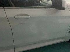 -鲨鱼皮汽车凹陷玻璃修复(静安店)