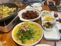 -金枝玉叶上海人家食府(三里河店)