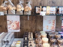 面包甜点陈列柜-津乐园(双港店)
