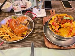 酿牛肉汉堡-The BREW·酿餐厅(浦东嘉里大酒店)