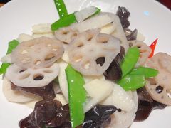 -荷塘秋月·本帮江浙菜(国权路店)