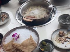 -喃喃椰·糟粕醋椰子鸡火锅(七堡花园店)