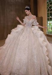 -Color卡诺婚纱礼服馆(南京严选店)