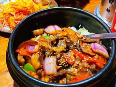 石锅香菇牛肉饭-原始泥炉烤肉(总店)