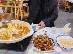 -霄汉牛三鲜湖北砂锅菜(万松园2店)