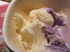冰淇淋自助-哥老官重庆美蛙鱼头(西湖银泰十一哥店)