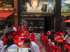 -BHC炸鸡(明洞总店)