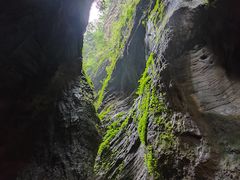 -龙水峡地缝景区