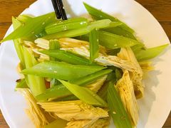 芹菜拌腐竹-韩师傅老大同刀削面(北苑路店)