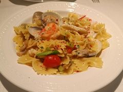 -Mogul Eatery·大亨餐酒馆