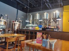 -HUZI虎滋精酿餐吧(京西大悦城店)