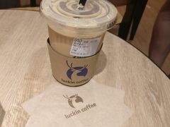 香草拿铁-瑞幸咖啡(第一城店)
