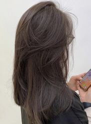 -十六番发型师事务所