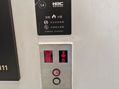 -银泰百货(北京大红门店)
