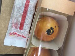 莲蓉蛋黄酥-鲍师傅糕点(春熙路店)