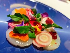 扇贝薄片配手指柠檬-AZUR聚(香格里拉饭店)