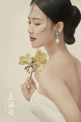 -乐派诗婚纱摄影