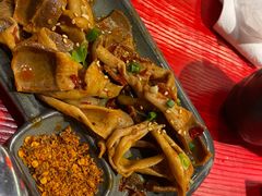 -谭鸭血老火锅(漳州路店)