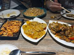 -嗨辣小聚·盘锦河蟹·海鲜烧烤龙虾(盘锦十年好店)