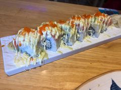 三文鱼牛油果粗卷-琴寿司居酒屋(软件园店)
