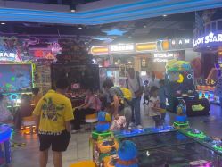 -LuckyStar幸运星家庭娱乐中心(东莞国贸店)