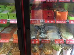 -钢管厂五区小郡肝串串香(蜀都万达店)