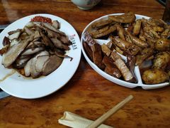 -老鼎万春卤菜(五代传承创始老店)