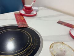 -毛辣果·贵州红酸汤牛肉火锅(西单店)