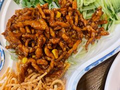 辛盘京酱肉丝-满园烤鸭·春饼(太原街万达店)