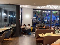 -港丽餐厅(高德置地店)