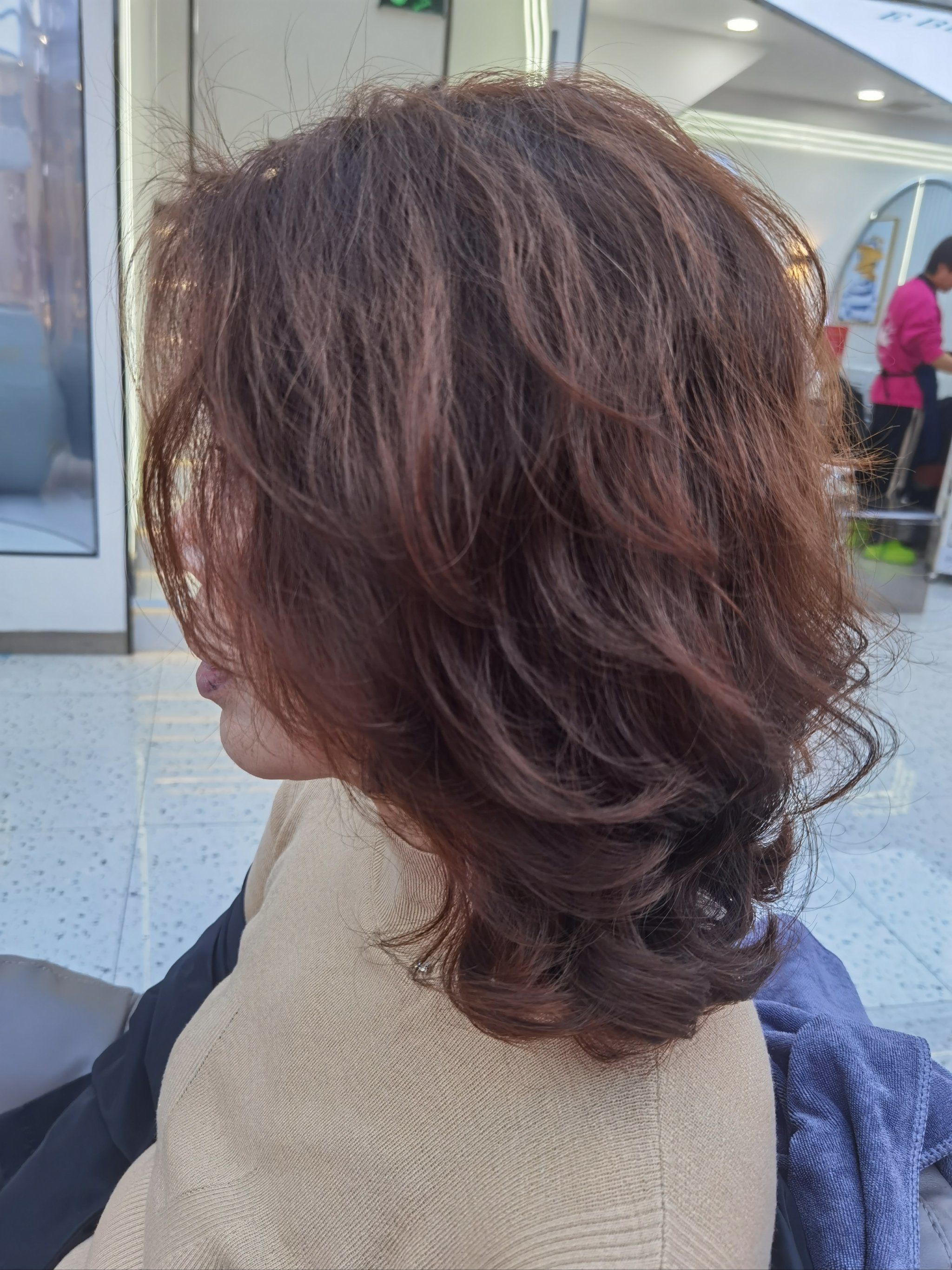 蓬松纹理烫,发量少首选哦,好打理有气质