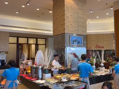 -亚龙湾希尔顿自助餐厅·海鲜·烧烤·沙滩BBQ·现场乐队