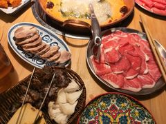 -洱火云南酸菜牛肉火锅(石景山当代商城店)