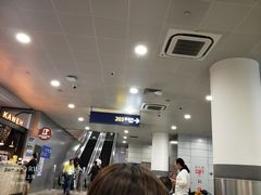 -上海浦东国际机场-T2航站楼
